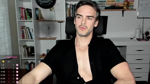 Martin online show from December 3, 8:44 pm