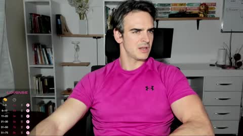 Martin online show from December 7, 6:32 pm