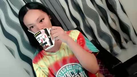 SWEET AGATHA online show from March 5, 2:23 pm