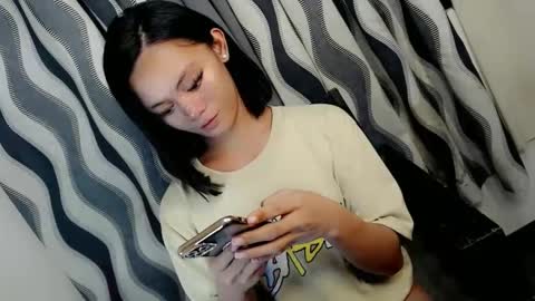 SWEET AGATHA online show from March 4, 3:15 pm