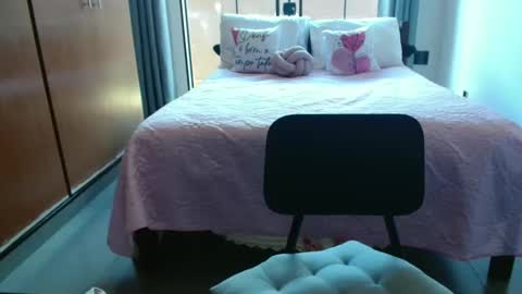 couple without tabus online show from November 6, 3:15 pm