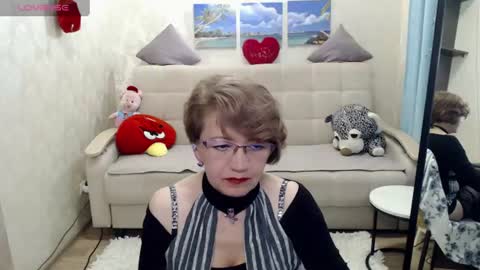 hot_woman00 online show from June 27, 7:20 pm