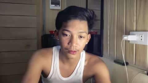 hotasian_jerome online show from April 17, 11:01 am