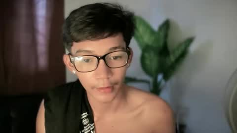 hotasian_jerome online show from February 3, 2:53 am