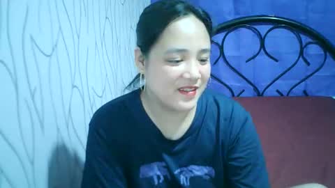 Lynn online show from March 8, 2:01 am