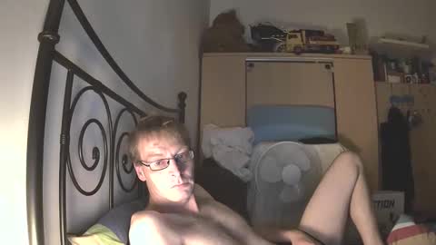 hotbilly_39 online show from September 14, 8:54 pm