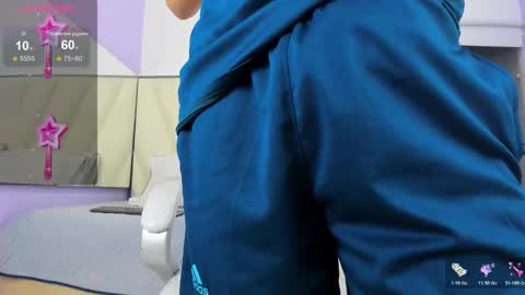 hotboy21_ online show from December 21, 4:52 am