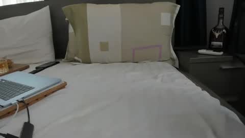 hotboyvicky online show from March 8, 12:31 pm