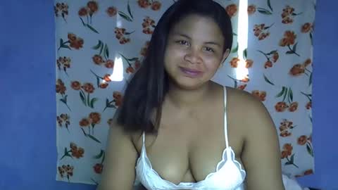 hotcelici online show from November 5, 7:21 am