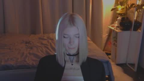 Snapshot of hotchubently chatting on March 7, 5:17 pm hotchubently online show from March 7, 5:17 pm