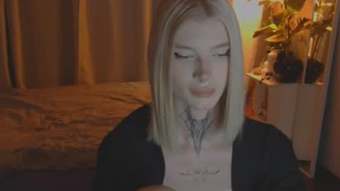 Snapshot of hotchubently chatting on March 8, 3:45 pm hotchubently online show from March 8, 3:45 pm