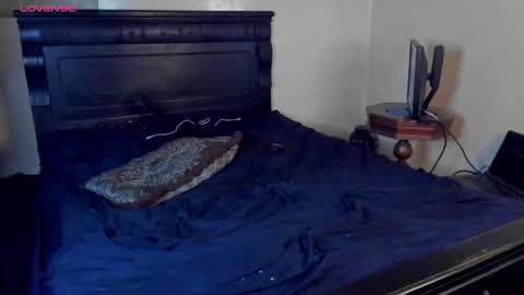 Yikes online show from March 6, 3:27 am