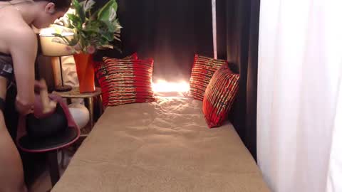 EVA online show from December 15, 11:45 am