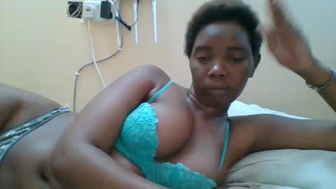 Snapshot of hotgodees chatting on September 14, 6:04 am Queen online show from September 14, 6:04 am