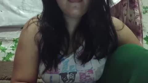 hotiemorenagurl18 online show from February 4, 12:53 pm