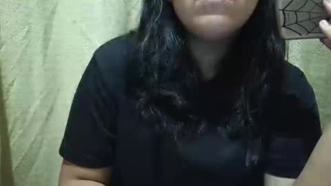 hotiemorenagurl18 online show from November 25, 6:12 am