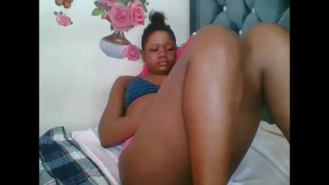 Snapshot of hotjeylee chatting on September 17, 8:51 am LOYCE online show from September 17, 8:51 am
