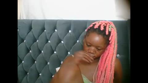 LOYCE online show from March 2, 5:08 am