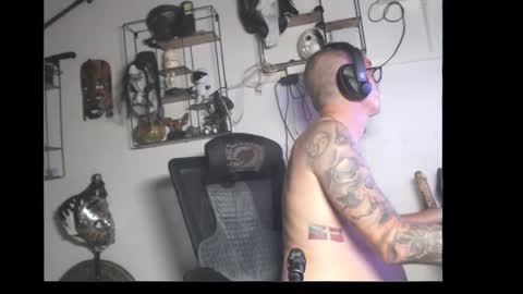 hotkinkytat online show from April 11, 3:11 am