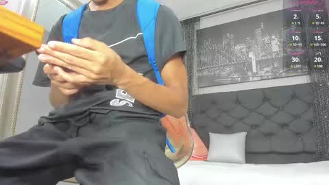 Hotkoljei online show from February 19, 3:39 am