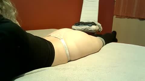 Makenzie online show from February 18, 6:24 am