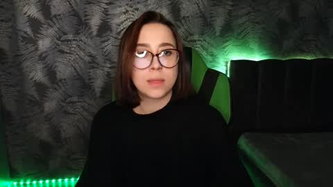 hotmariella online show from January 24, 9:49 am