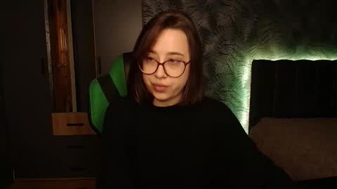 hotmariella online show from February 12, 11:07 am