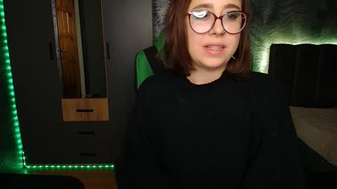 hotmariella online show from February 6, 5:19 pm