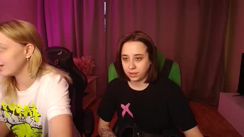 hotmariella online show from February 1, 10:15 am