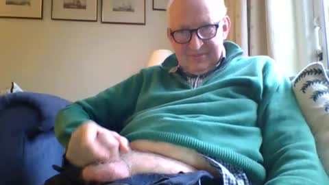 hotmuff99 online show from October 13, 4:20 pm