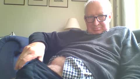 hotmuff99 online show from October 23, 12:39 pm