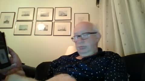 hotmuff99 online show from November 3, 12:44 am