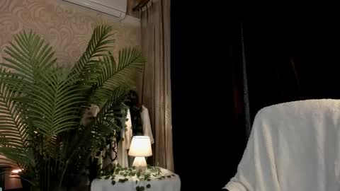 hotmuse1 online show from November 3, 1:01 pm