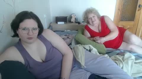 Snapshot of hotpanthers chatting on February 19, 11:49 am hotpanthers online show from February 19, 11:49 am