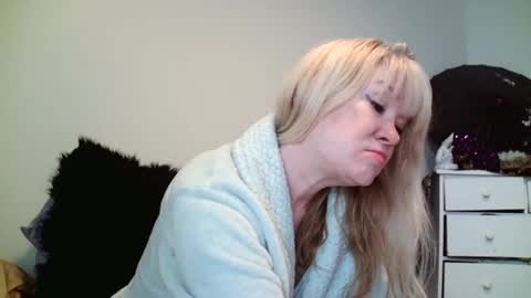 Snapshot of hotpepperrose chatting on February 7, 5:07 pm hotpepperose online show from February 7, 5:07 pm