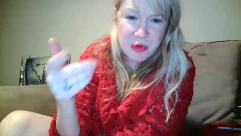 Snapshot of hotpepperrose chatting on December 10, 4:24 am hotpepperose online show from December 10, 4:24 am