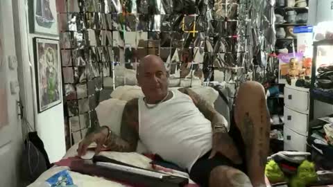 hotstuff775616 online show from May 18, 2:54 am