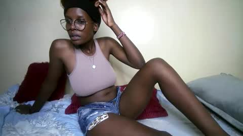 hott_asss online show from May 13, 8:29 pm
