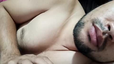 HottestPinoy32 online show from May 3, 1:55 am