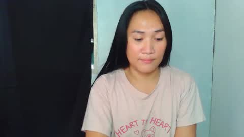 Maxie online show from June 7, 3:00 am