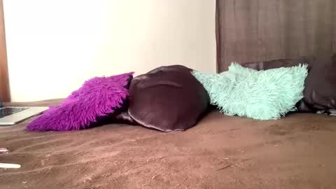 Snapshot of hottietat4u chatting on February 28, 3:15 pm Tat  online show from February 28, 3:15 pm