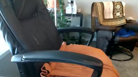 Hottop 1981 online show from April 29, 12:59 am