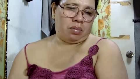 hottycrissy4u online show from July 22, 4:20 pm