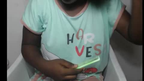 hottylissa1 online show from September 18, 8:13 pm