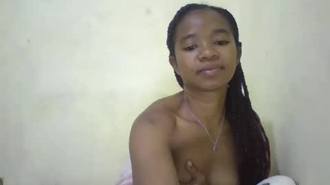 hotvanessa98 online show from May 6, 10:27 pm