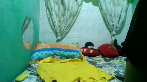 hotwetmommaxxx online show from September 17, 12:47 am