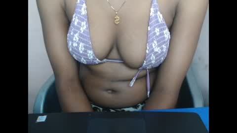 hotxxebony online show from May 10, 2:51 am