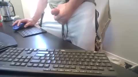 hoverday online show from December 3, 7:47 pm