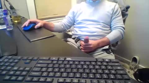 hoverday online show from May 25, 1:23 am