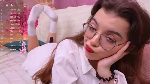 Snapshot of huba_booba chatting on March 12, 10:05 am Diane online show from March 12, 10:05 am